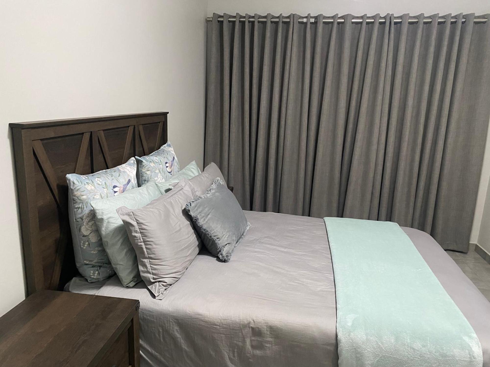 Gordons Bayview Bliss *